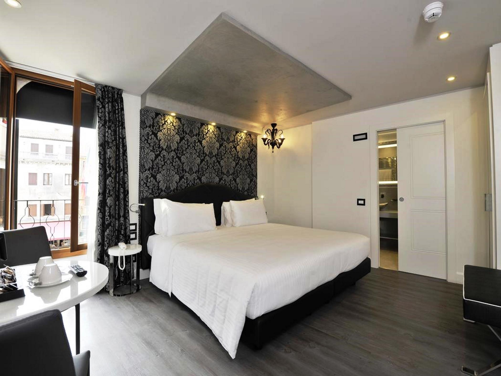 Al Theatro Palace 4* Venedig